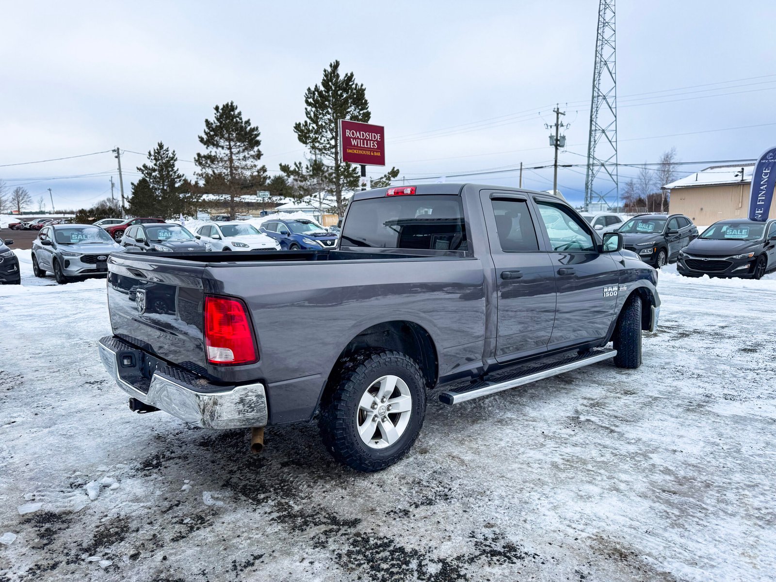 2015 Ram 1500 ST, 5.7L HEMI V8, RWD